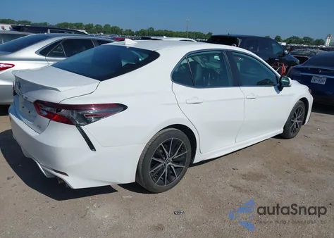 2024 Toyota Camry Se из США, поврежденный, VIN 4T1G11AK0RU851069